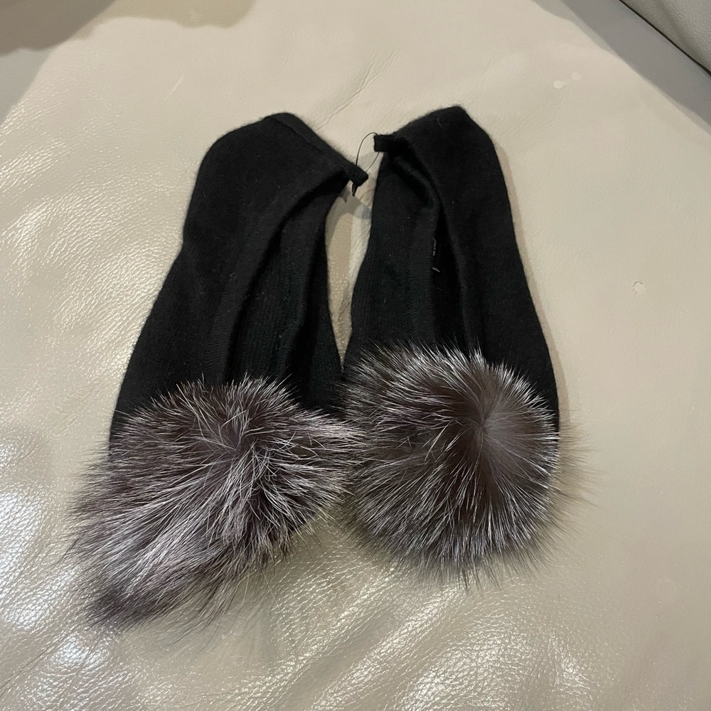 Sofia Cashmere Slipper Socks with Fur Ball Black